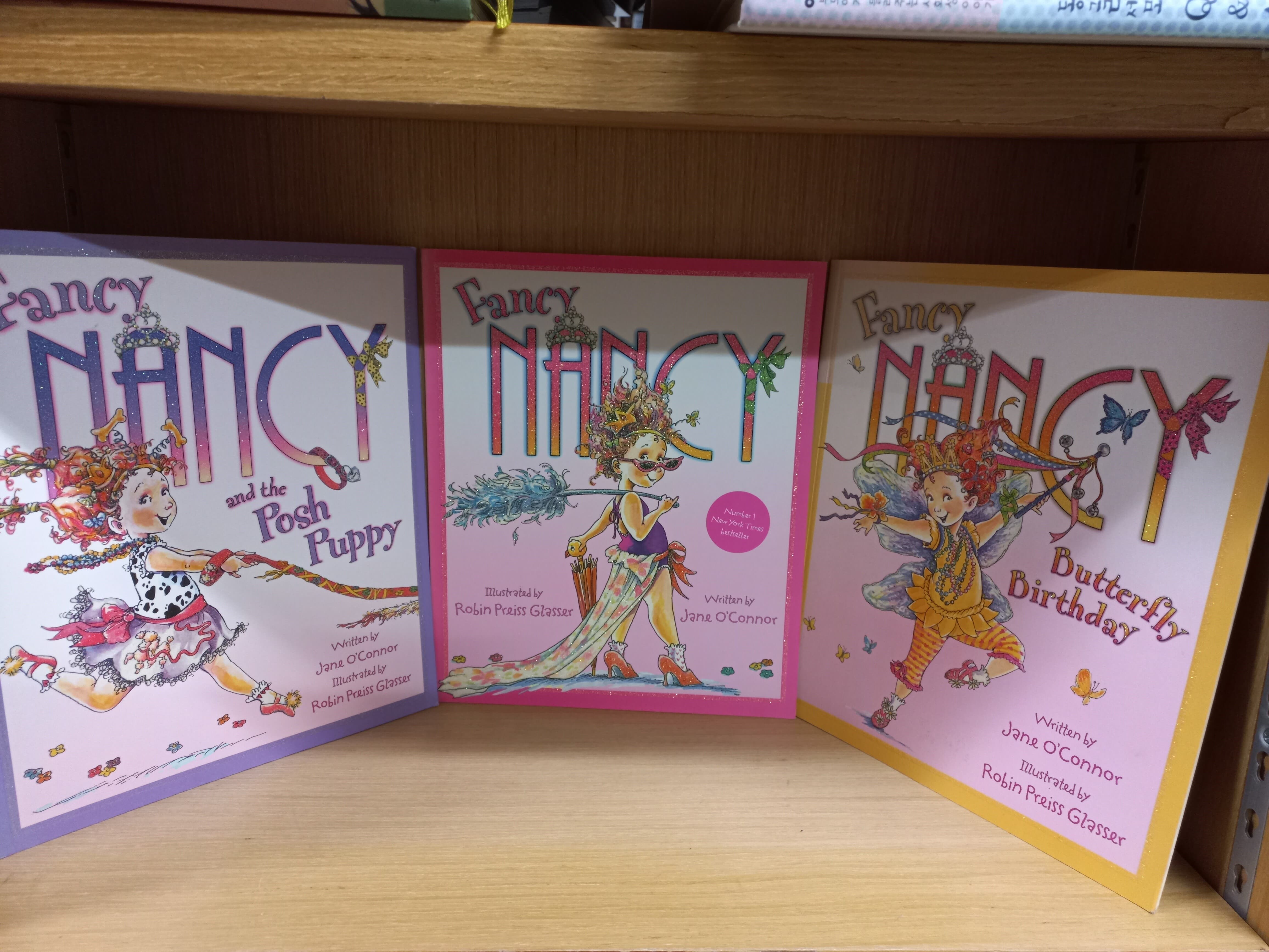 fancy nancy 3종 ( Fancy Nancy and the Posh Puppy ,butterfly birthday)