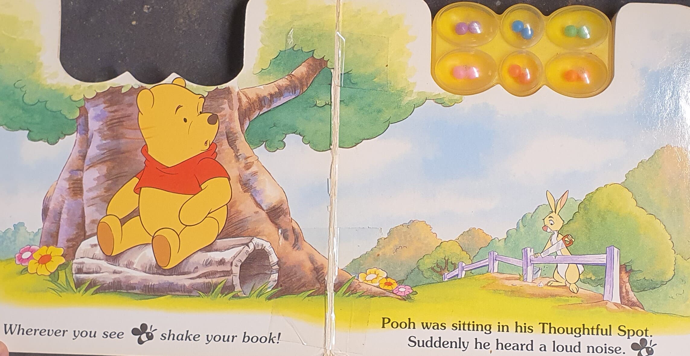 Disney's Pooh's Noisy Book (Busy Books, 6) Board book
