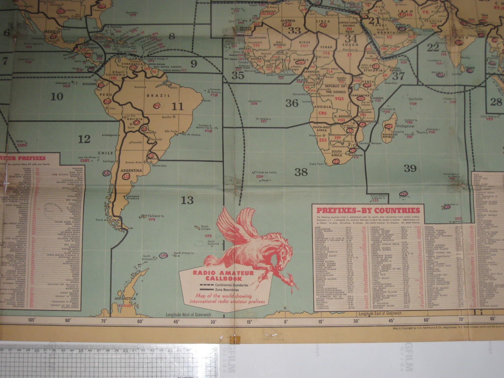World Map Showing Intertional Radio Amateur Prefixes 국제 라디오 아마추어 접두사를 보여주는 세계지도