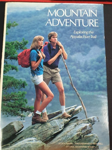 MOUNTAIN ADVENTURE : Exploring the Appalachian Trail (영어원서)