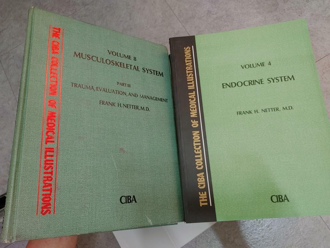 THE CIBA COLLECTION (NETTER) 1(Ⅱ), 2, 3(Ⅰ~Ⅲ), 4-6, 8(Ⅱ, Ⅲ) : 시리즈 중 총 10권, 1986년