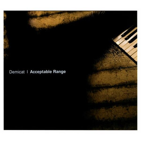 데미캣 (Demicat) / 1집 - Acceptable Range (Digipack)