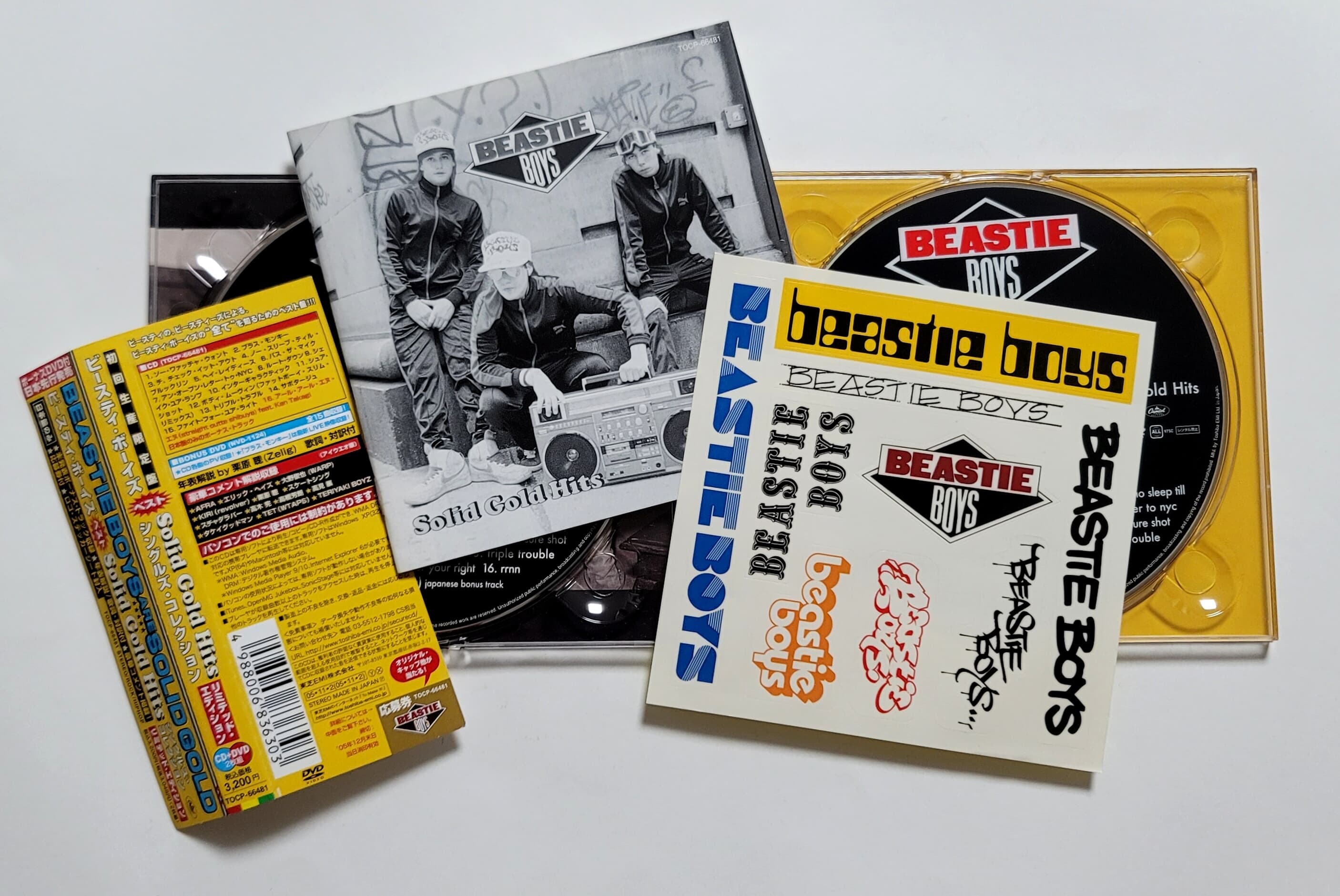 (일본반 CD+DVD, 스티커팩) The Beastie Boys - Solid Gold Hits