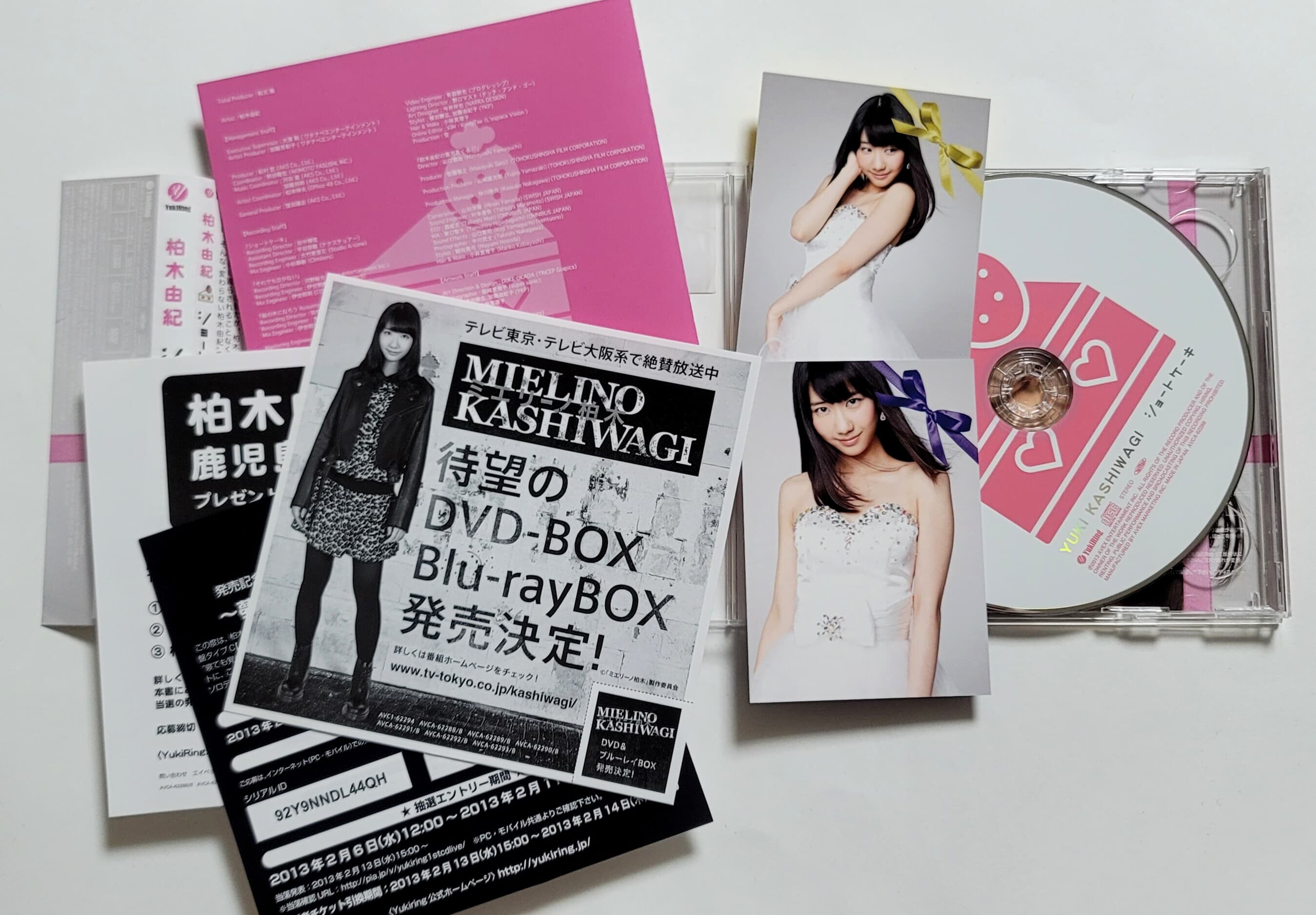 (일본반 초판 한정반 CD+DVD 포토카드 2매 동봉) Kashiwagi Yuki (카시와기 유키 / 柏木由紀) - ショ-トケ-キ