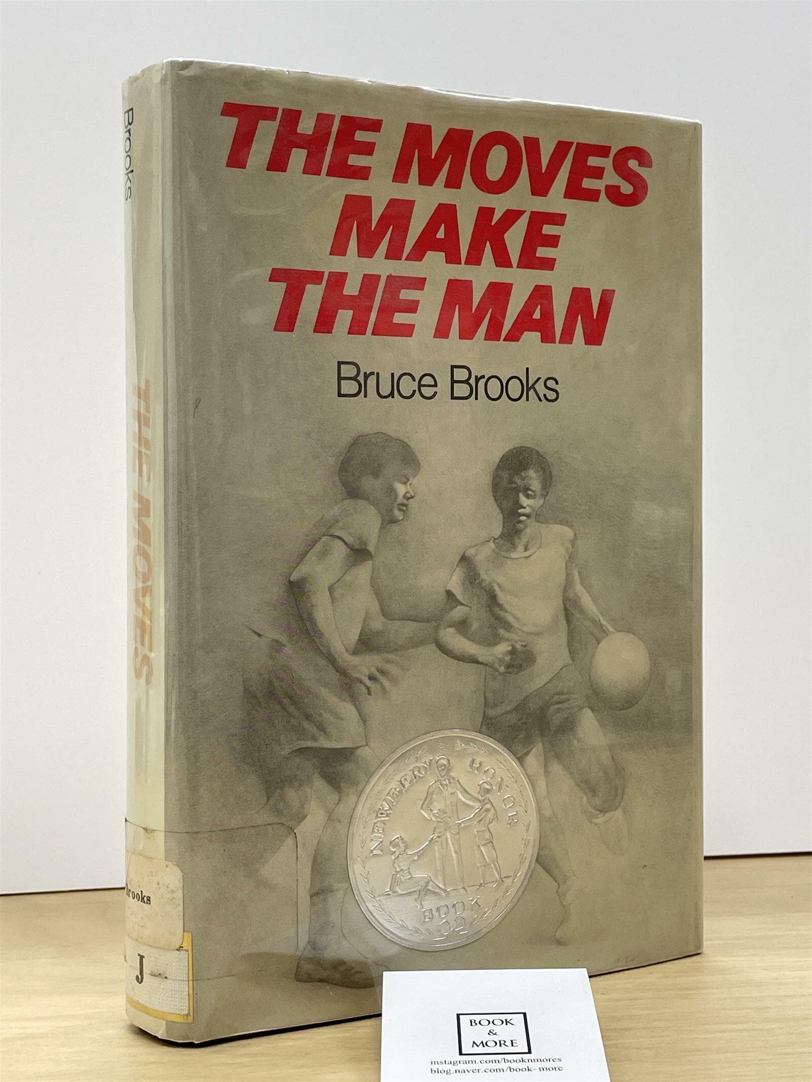 The Moves Make the Man / Bruce Brooks / HarperCollins -- 상태 : 중급