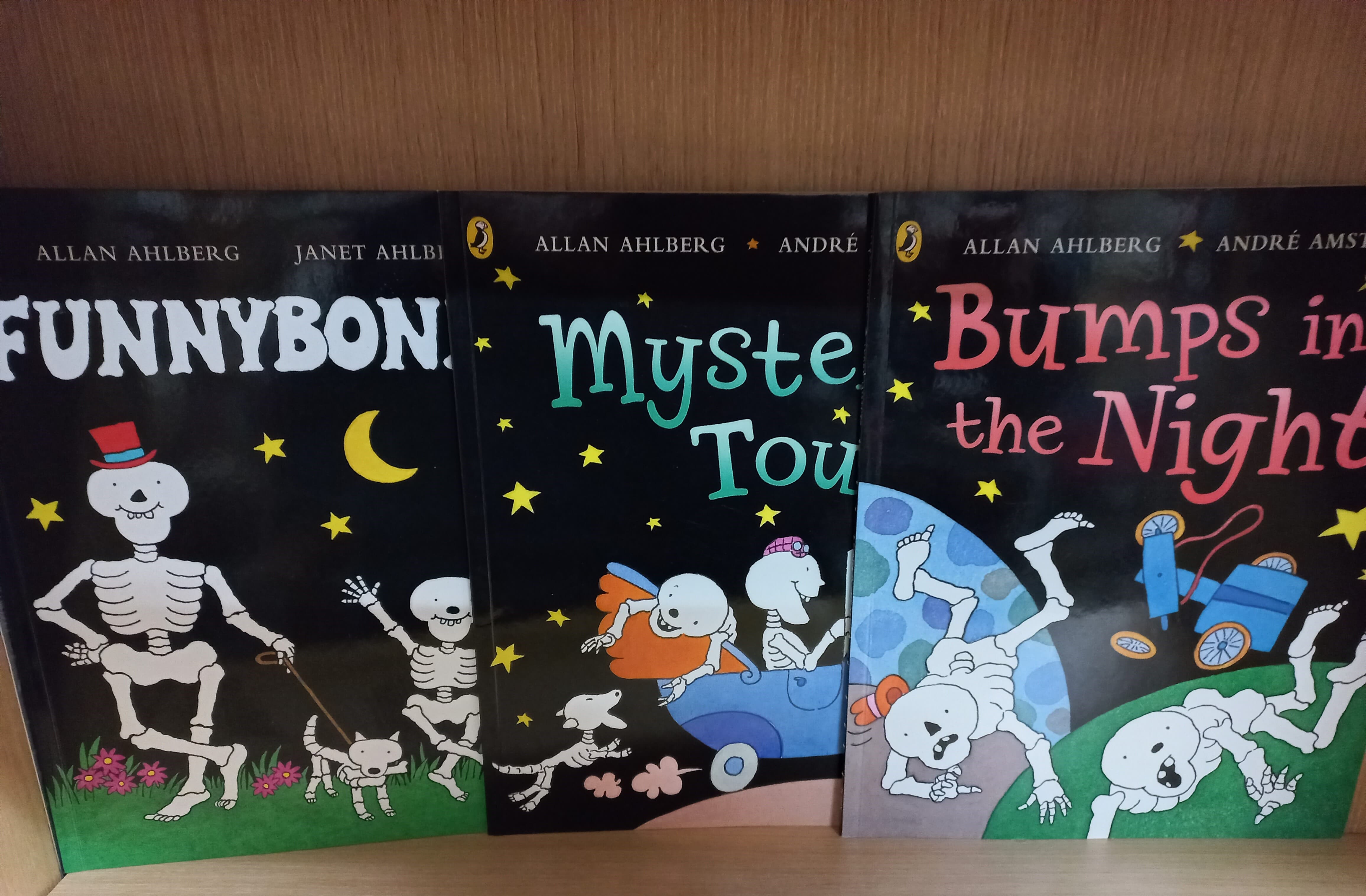 Funnybones the Collection 5 Books & Audio CD 