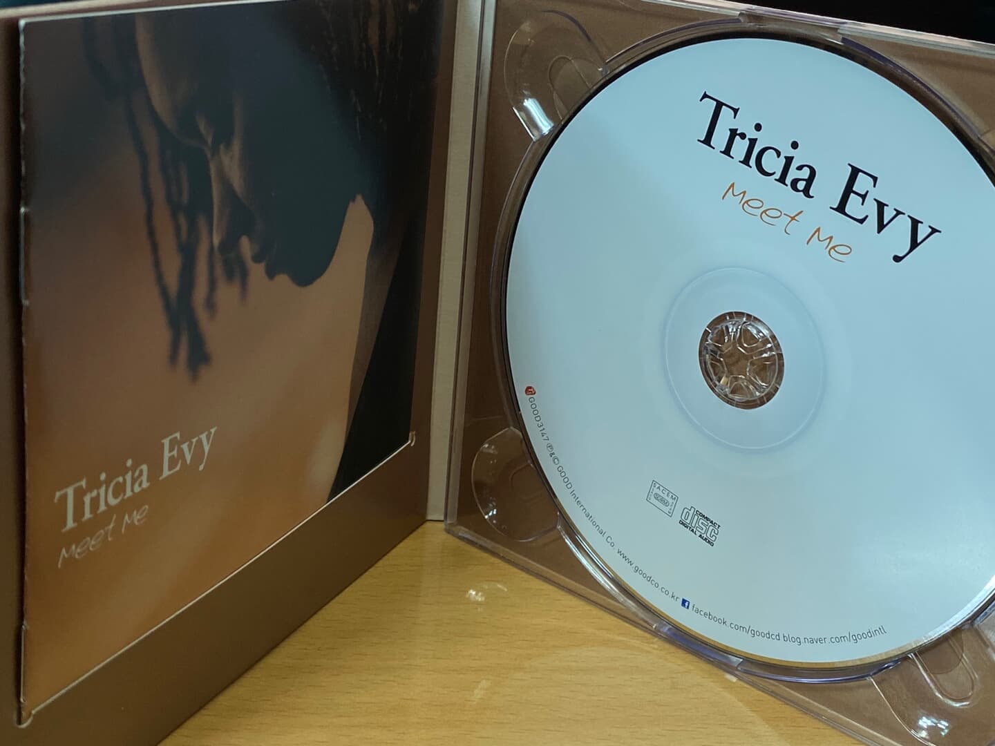 트라시아 에비 - Tricia Evy - Meet Me [디지팩]