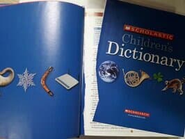 Scholastic Children‘s Dictionary /(앞부분 책장 분철/사진 및 하단참조)