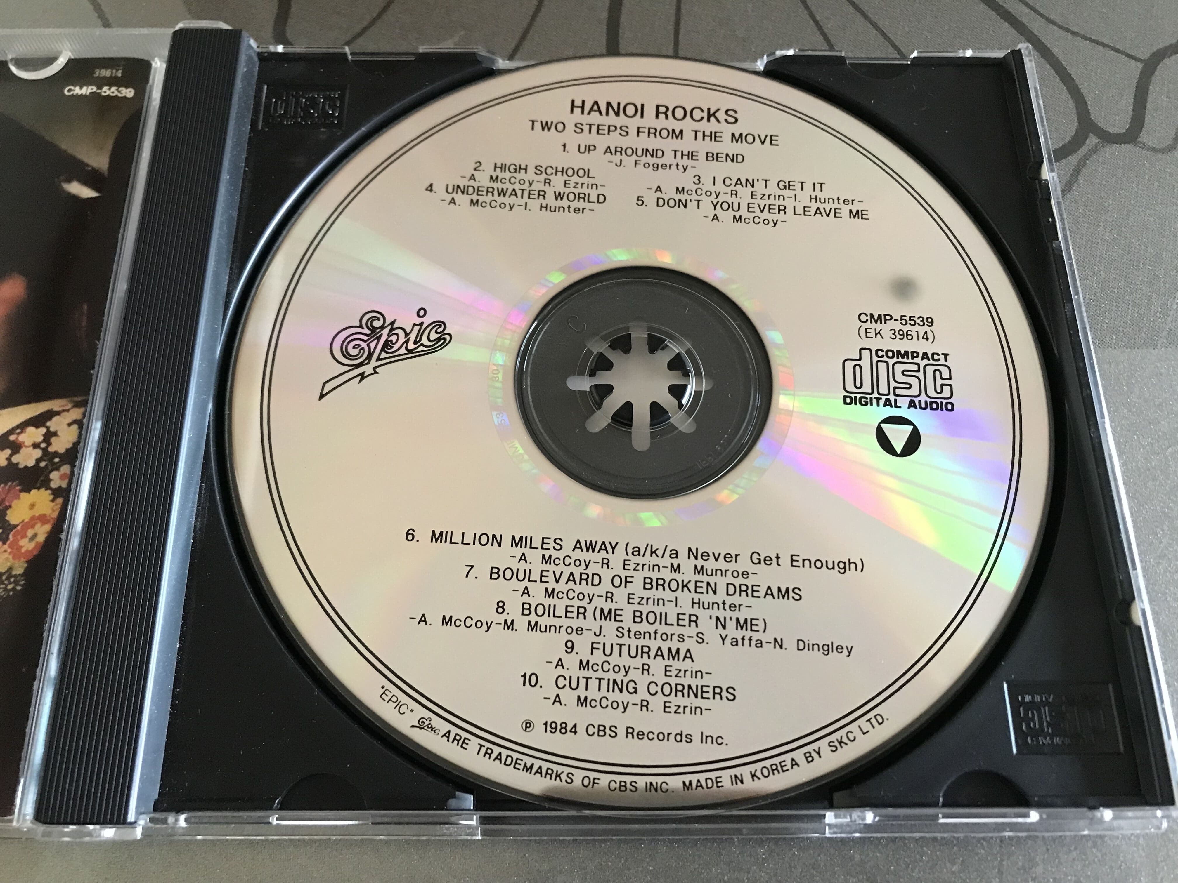 [라이센스CD] Hanoi Rocks - Two Steps From The Move