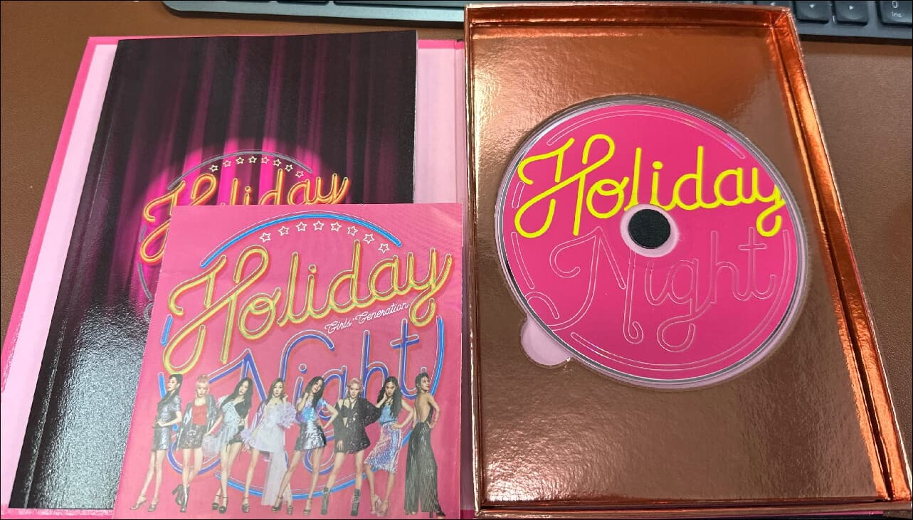 소녀시대 - Holiday Night - The 6th Album