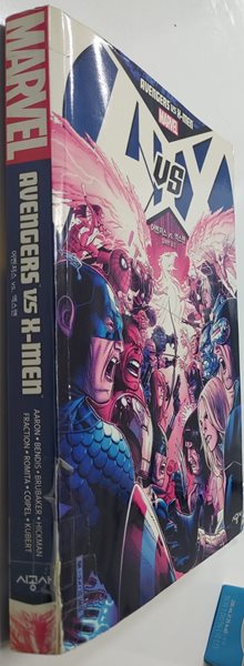 Avengers Vs. X-men (Paperback)  브라이언 마이클 벤디스  PANINI UK LTD / MARVEL?|?2012년 11월