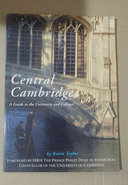 [9780521459136] Central Cambridge: A Guide to the University and Colleges