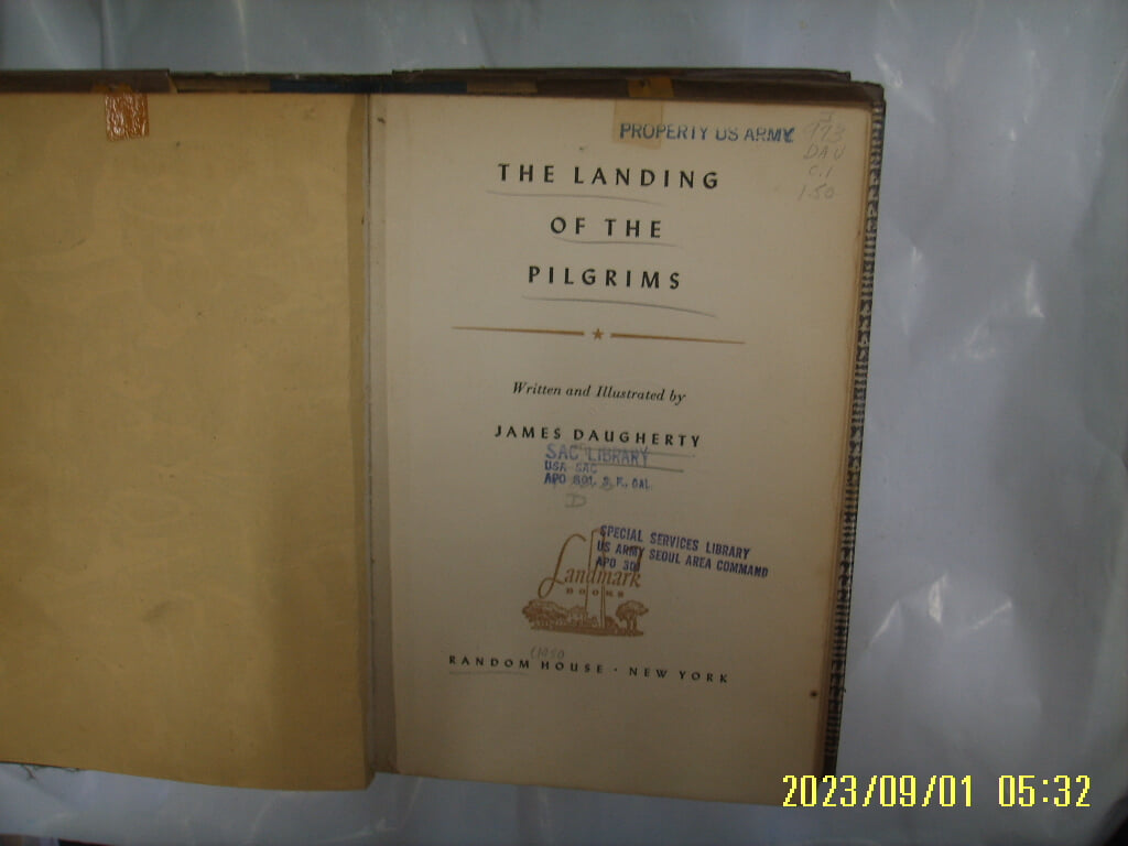 JAMES DAUGHERTY / RANDOM HOUSE ... / THE LANDING OF THE PILGRIMS -외국판. 사진. 꼭 상세란참조