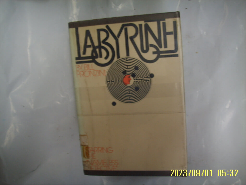 BILL PRONZINI / ST. MARTNS PRESS ,,, / LABYRINTH -외국판. 사진. 꼭 상세란참조