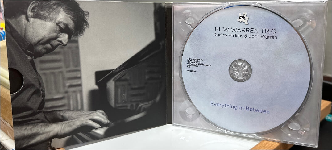 휴 워렌 트리오 (Huw Warren Trio) - Everything In Between(EU발매)