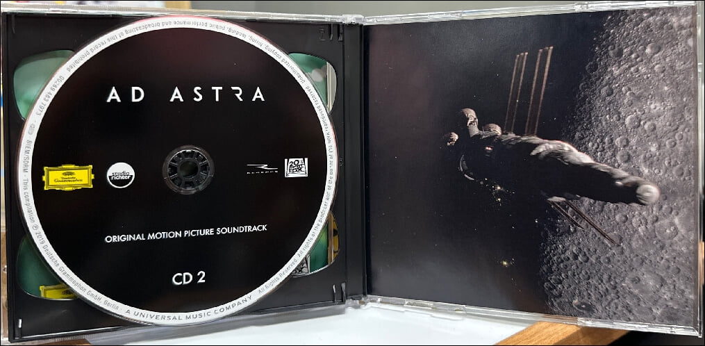 리히터 (Max Richter) - 애드 아스트라 (Ad Astra)  (2CD)(EU발매)