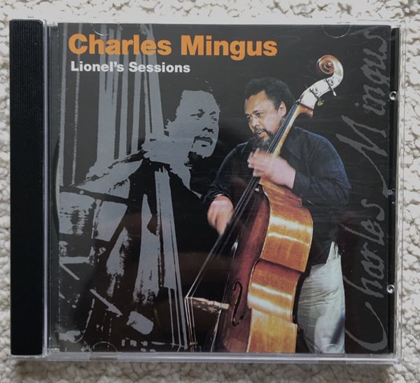 수입반 CHARLES MINGUS UV056  (US발매)