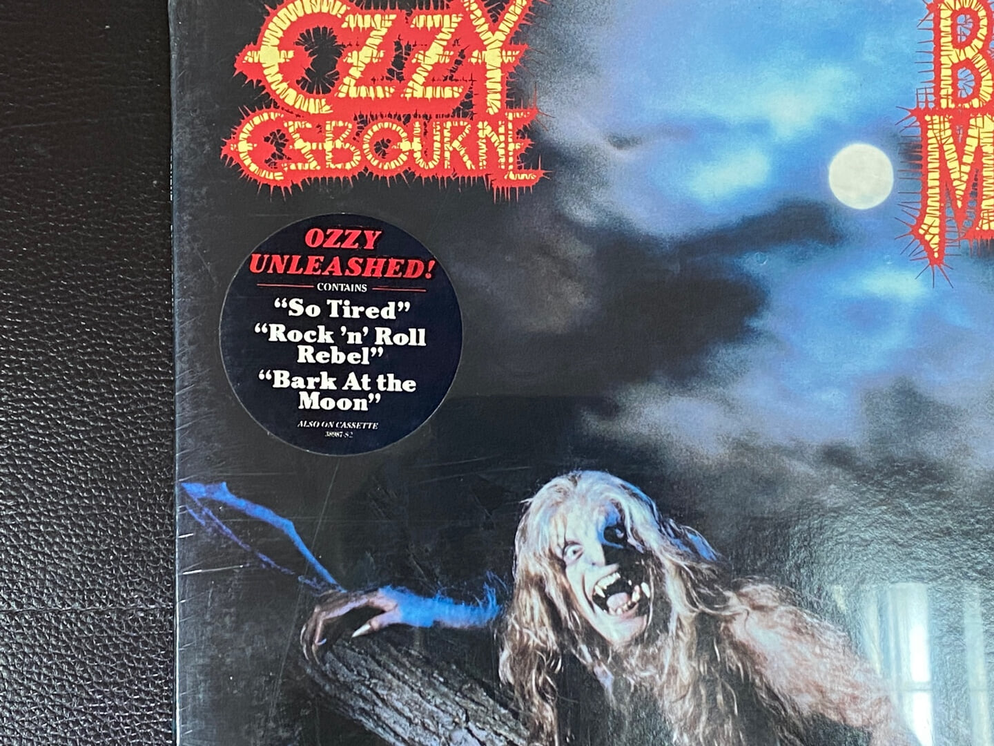 [LP] 오지 오스본 - Ozzy Osbourne - Bark At The Moon LP [미개봉] [U.S반]