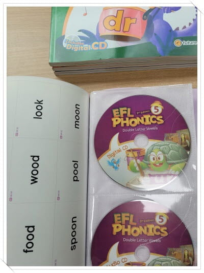 EFL Phonics 2~5권.4권 세트(3rd Edition).cd 있음.지은이 이퓨쳐 편집부,출판사 이퓨쳐.