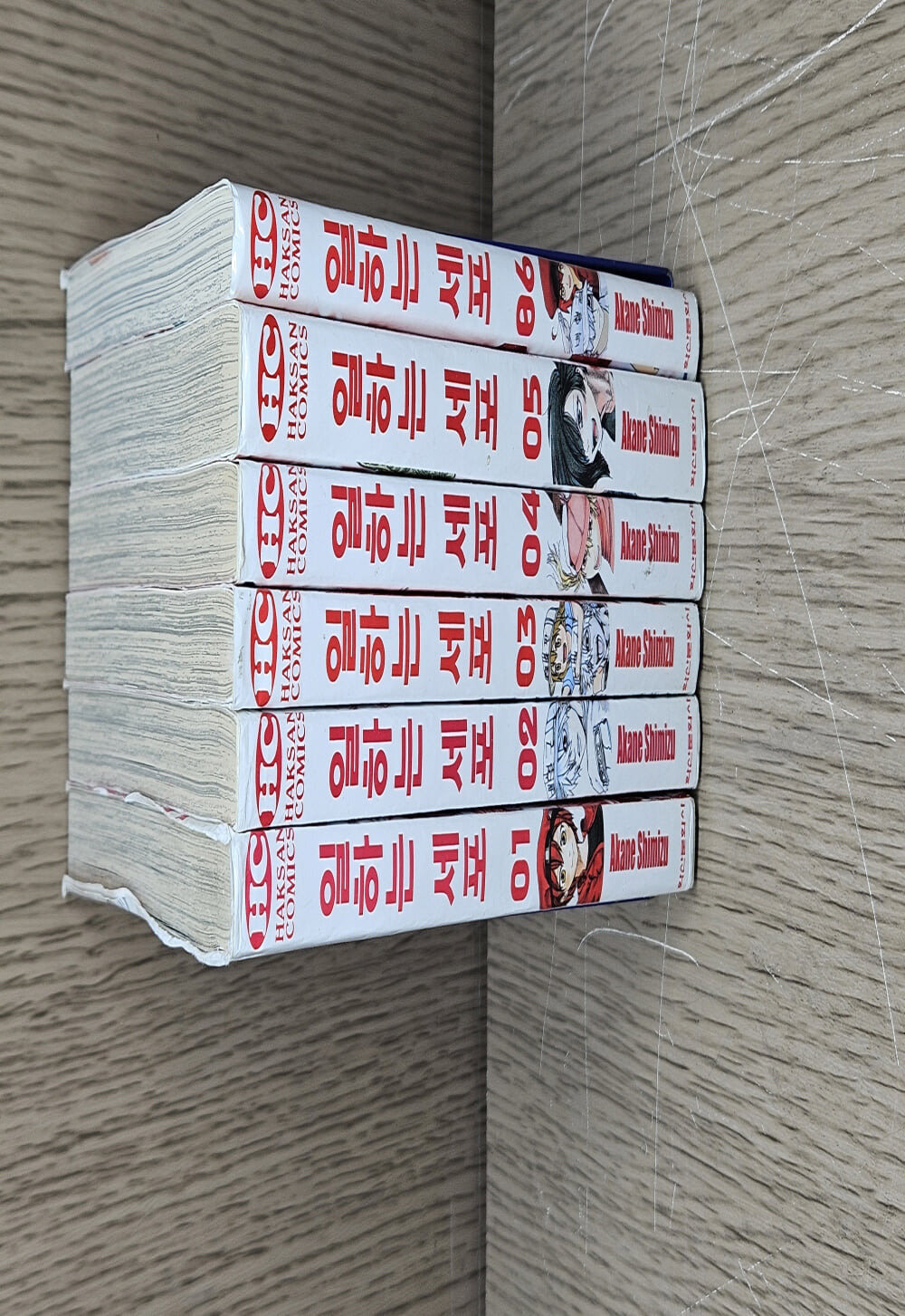 일하는세포(1-6완) > 완결(중고코믹) > 실사진 참조