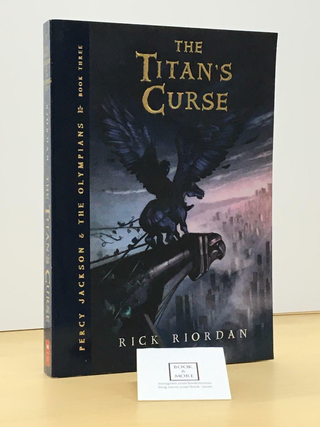 the titan‘s curse(percy jackson 3) / rick riordan / scholastic/ 상태 : 상 (설명과 사진 참고)