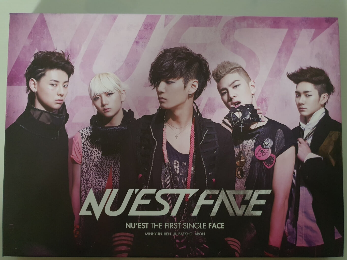 뉴이스트 (NU'EST) - FACE