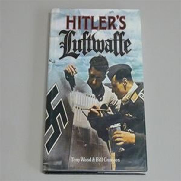 Hitler&#39;s Luftwaffe Hardcover -1990