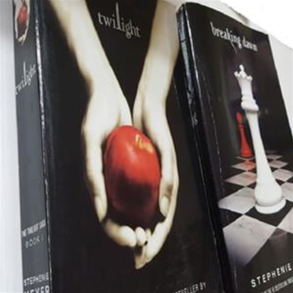 twilight + breaking dawn      /(두권/Stephenie Meyer/하단참조)