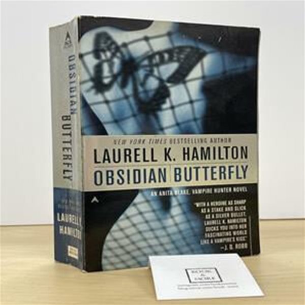 Obsidian Butterfly (Anita Blake, Vampire Hunter)