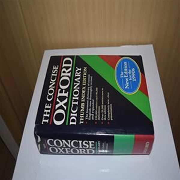 The Concise Oxford Dictionary of Current English: with thumb index 8th Edition