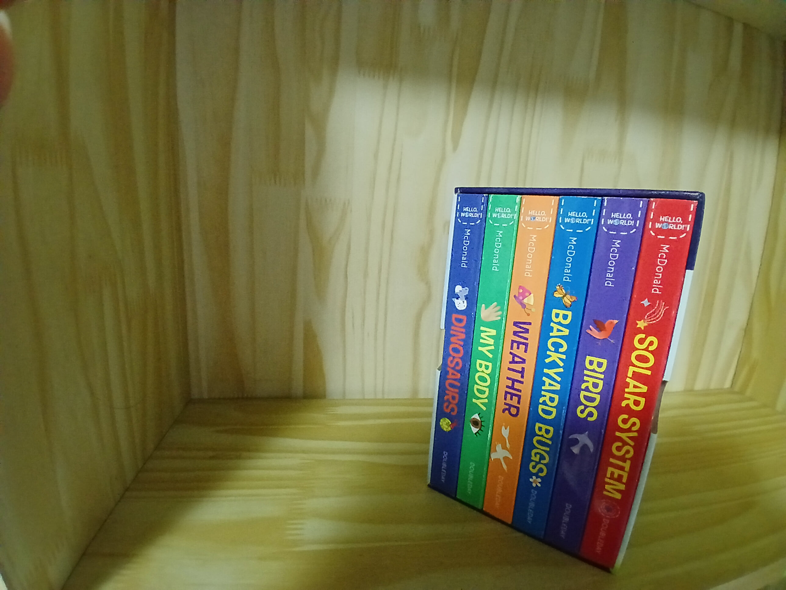 Hello World 6 book Boxed Set 헬로 월드 처음 만나는 세계 보드북 6종 박스 세트